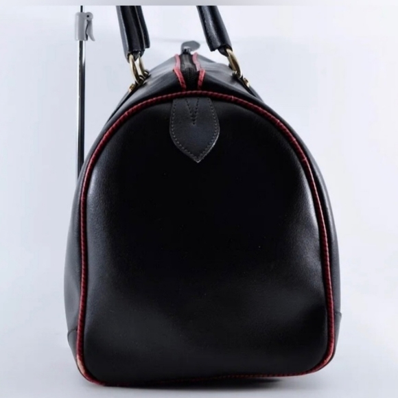 Valentino Garavani: Black Leather Boston Bag - Picture 6 of 12